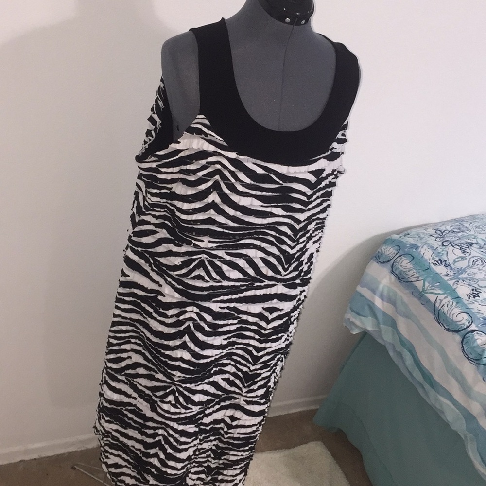 Zebra Ruffled Dress - Picture 2 of 3